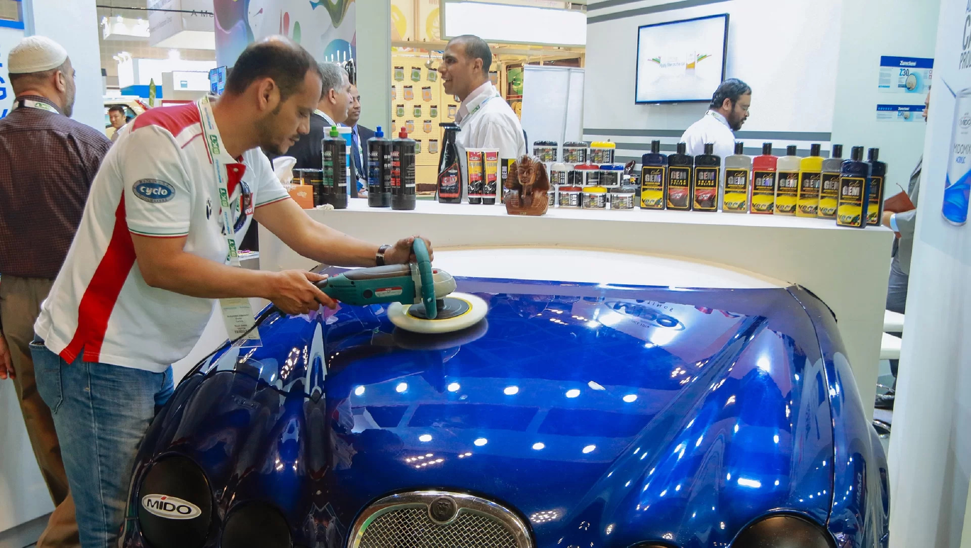 قطع الغيار والمكونات