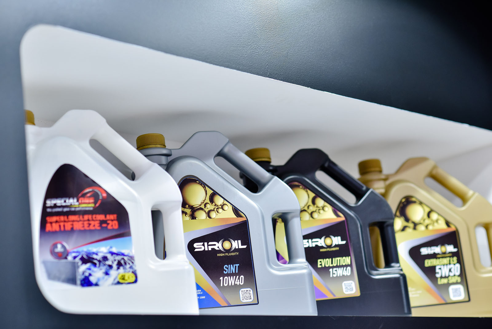 قطع الغيار والمكونات