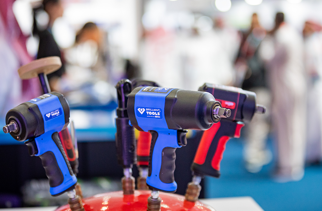 قطع الغيار والمكونات